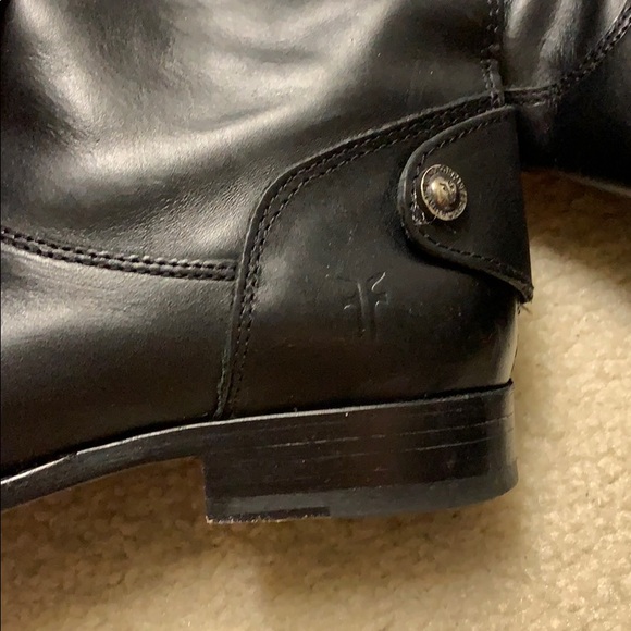 Frye - Melissa Button Back ZIP - Picture 2 of 4